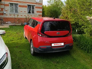2019 Kia Soul III, красный, 1690000 рублей, вид 3