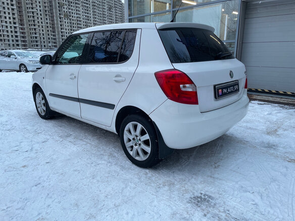 2008 Skoda Fabia II, белый - вид 4
