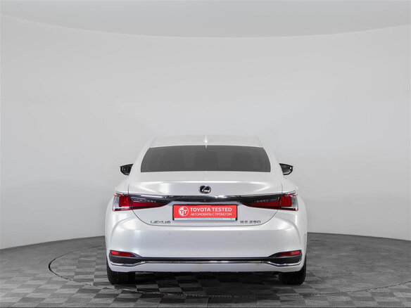 2019 Lexus ES 250 VII, белый - вид 5
