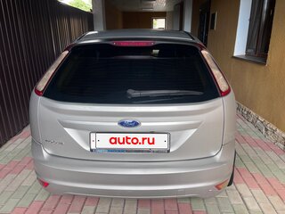 2010 Ford Focus II Рестайлинг, серебристый, 685000 рублей, вид 4