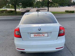 2013 Skoda Octavia II (A5) Рестайлинг, белый, 745000 рублей, вид 4