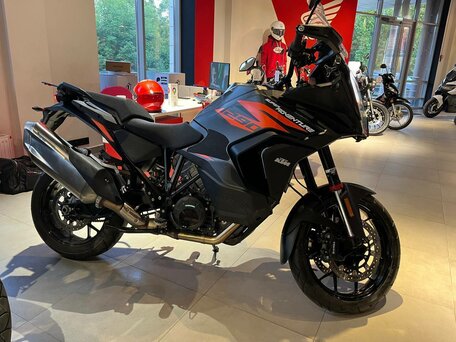 2022 KTM 1290 Super Adventure S, чёрный, 2100000 рублей, вид 1