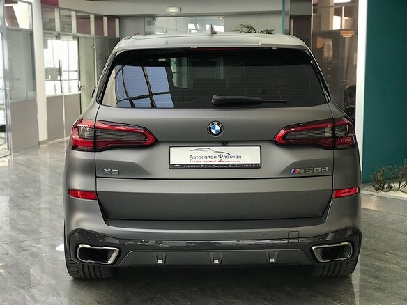 2019 BMW X5 M50d IV (G05/G18), белый - вид 3