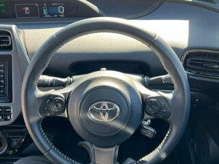 2019 Toyota Prius PHV ZVW52 IV (XW50), чёрный, 2400000 рублей, вид 5