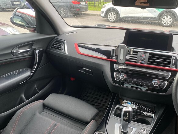 2017 BMW 1 серии 118i II (F20/F21) Рестайлинг, красный, 1550000 рублей - вид 12