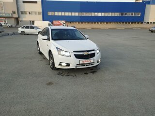 2011 Chevrolet Cruze I, белый, 730000 рублей, вид 2
