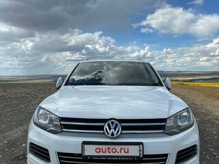 2014 Volkswagen Touareg II, белый, 2590000 рублей, вид 1