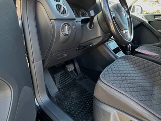 2013 Volkswagen Tiguan I Рестайлинг, чёрный, 1370000 рублей, вид 4