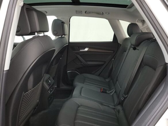 2021 Audi Q5 45 TFSI II (FY) Рестайлинг, белый, 3225000 рублей - вид 15