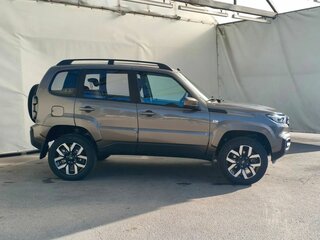 2026 Lada (ВАЗ) Niva Travel I Рестайлинг, коричневый, 1804000 рублей, вид 4