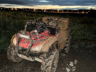 2008 Honda TRX 680 (Rincon), красный, 555555 рублей, вид 4