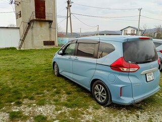 2021 Honda Freed+ II Рестайлинг, синий, 1600000 рублей, вид 1