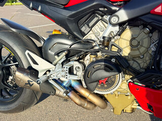2020 Ducati Streetfighter V4, красный, 2150000 рублей, вид 5