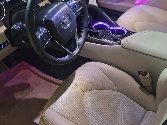 2019 Toyota Camry VIII (XV70), белый, 3750000 рублей - вид 20