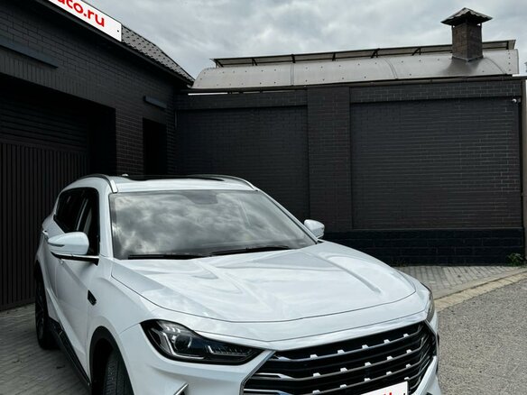 2023 Jetour X70+ I, белый, 2300000 рублей - вид 1