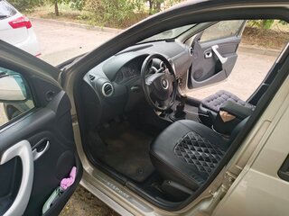 2012 Renault Sandero Stepway I, бежевый, 700000 рублей, вид 5