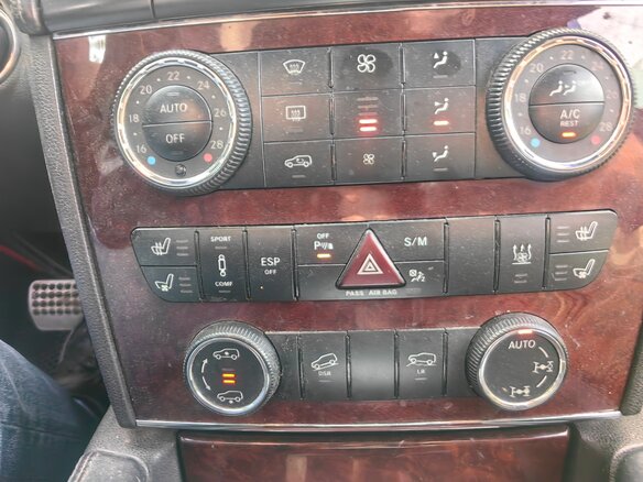 2006 Mercedes-Benz GL-Класс 500 I (X164), чёрный, 1900000 рублей - вид 7