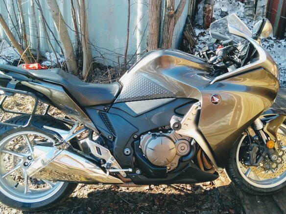 2013 Honda VFR 1200, серый, 1100000 рублей - вид 3