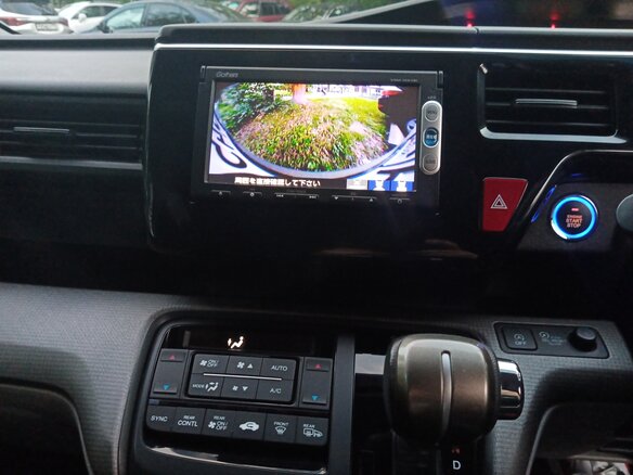 2015 Honda Stepwgn V, серебристый, 3600000 рублей - вид 3