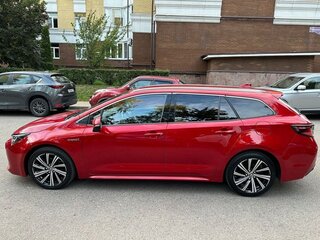 2021 Toyota Corolla XII (E210), красный, 2430000 рублей, вид 5