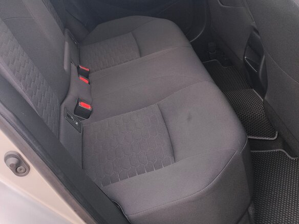 2021 Toyota Corolla Sport XII (E210), серебристый, 2000000 рублей - вид 29