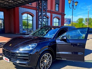 2018 Porsche Cayenne Turbo III, чёрный, 7890000 рублей, вид 1