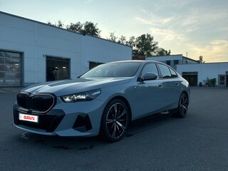 2023 BMW 5 серии 530i xDrive VIII (G60/G61/G68), серый, 15300000 рублей, вид 2