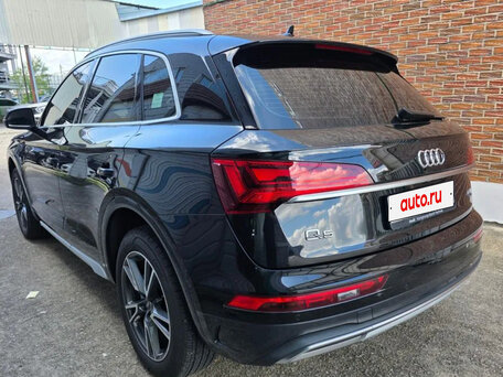 2023 Audi Q5 40 TDI II (FY) Рестайлинг, чёрный, 4990000 рублей, вид 4