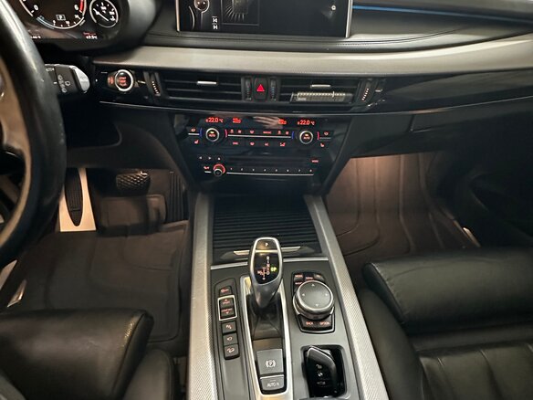2015 BMW X5 40d III (F15), белый, 3850000 рублей - вид 17