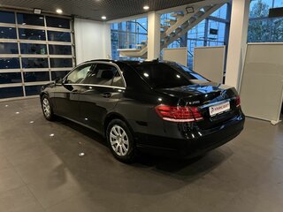 2014 Mercedes-Benz E-Класс 200 IV (W212, S212, C207) Рестайлинг, чёрный, 1990000 рублей, вид 5