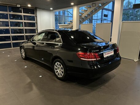 2014 Mercedes-Benz E-Класс 200 IV (W212, S212, C207) Рестайлинг, чёрный, 1815000 рублей, вид 5