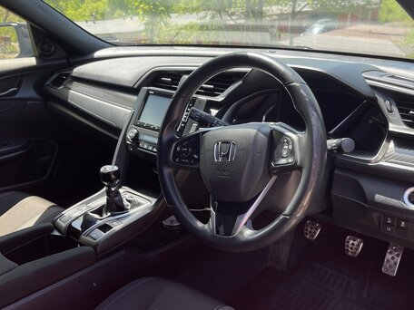 2019 Honda Civic X, чёрный, 1650000 рублей, вид 5