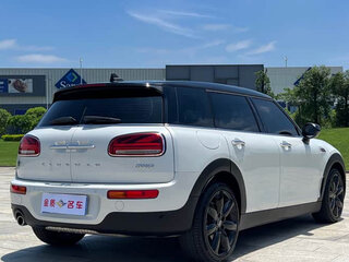 2022 Mini Clubman Cooper II Рестайлинг, белый, 1750000 рублей, вид 4