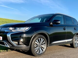 2021 Mitsubishi Outlander III Рестайлинг 3, чёрный, 2310000 рублей, вид 2