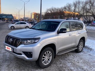 2021 Toyota Land Cruiser Prado 150 Series Рестайлинг 3, серый, 8000000 рублей, вид 1