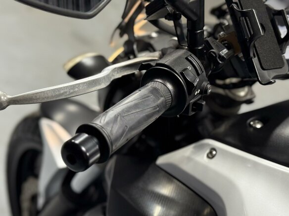 2016 Yamaha MT-07 (FZ-07), белый, 650000 рублей - вид 18
