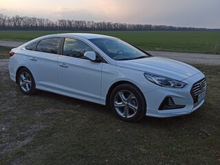2018 Hyundai Sonata VII (LF) Рестайлинг, белый, 2010000 рублей, вид 1