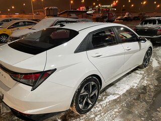 2022 Hyundai Elantra VII (CN7), белый, 1700000 рублей, вид 4