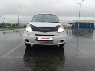 1999 Toyota FunCargo, белый, 348000 рублей, вид 2