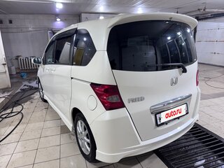2009 Honda Freed I, белый, 990000 рублей, вид 4