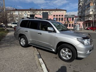 2010 Toyota Land Cruiser 200 Series, серебристый, 4000000 рублей, вид 4