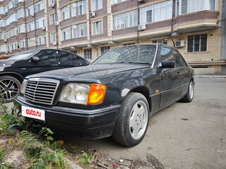 1992 Mercedes-Benz W124 200, чёрный, 150000 рублей, вид 1