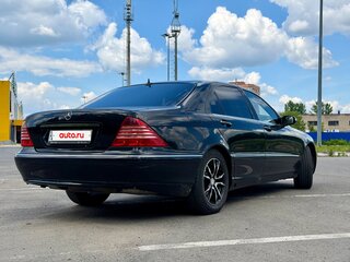 2004 Mercedes-Benz S-Класс 350 Long IV (W220) Рестайлинг, чёрный, 1400000 рублей, вид 4