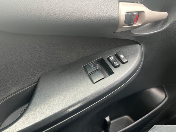 2008 Toyota Corolla X (E140, E150), чёрный, 950000 рублей - вид 7