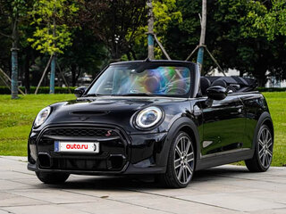 2022 Mini Cabrio Cooper III Рестайлинг 2, чёрный, 1750000 рублей, вид 1