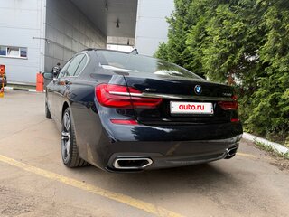 2017 BMW 7 серии Long 750Li xDrive VI (G11/G12), чёрный, 4300000 рублей, вид 5