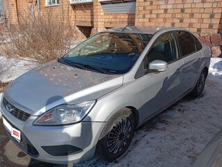 2011 Ford Focus II Рестайлинг, серебристый, 880000 рублей, вид 1