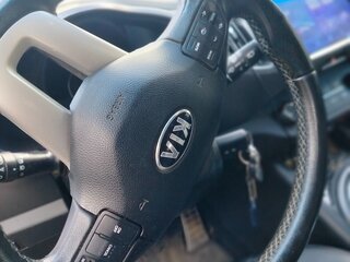2013 Kia Sportage III, чёрный, 1100000 рублей, вид 5
