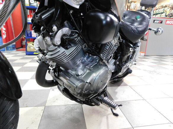 1996 Yamaha XV1100 Virago, чёрный - вид 21