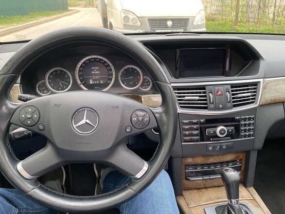 2010 Mercedes-Benz E-Класс 220 5G-Tronic IV (W212, S212, C207), чёрный, 1460000 рублей - вид 9